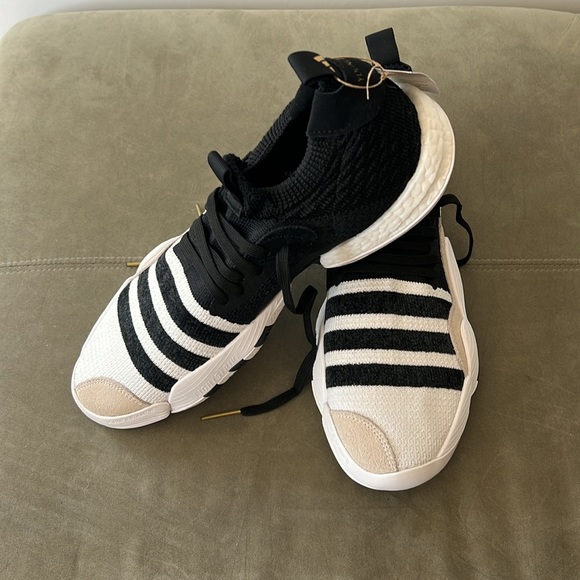 adidas Other - TRAE YOUNG 2 sneakers shoes BLACK and WHITE